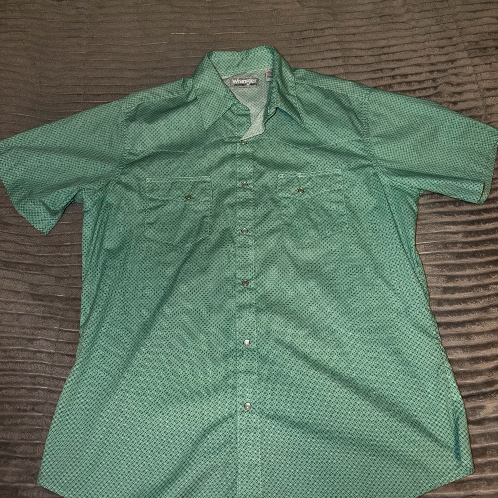 Wrangler Men's Casual Green Button Down Shirt